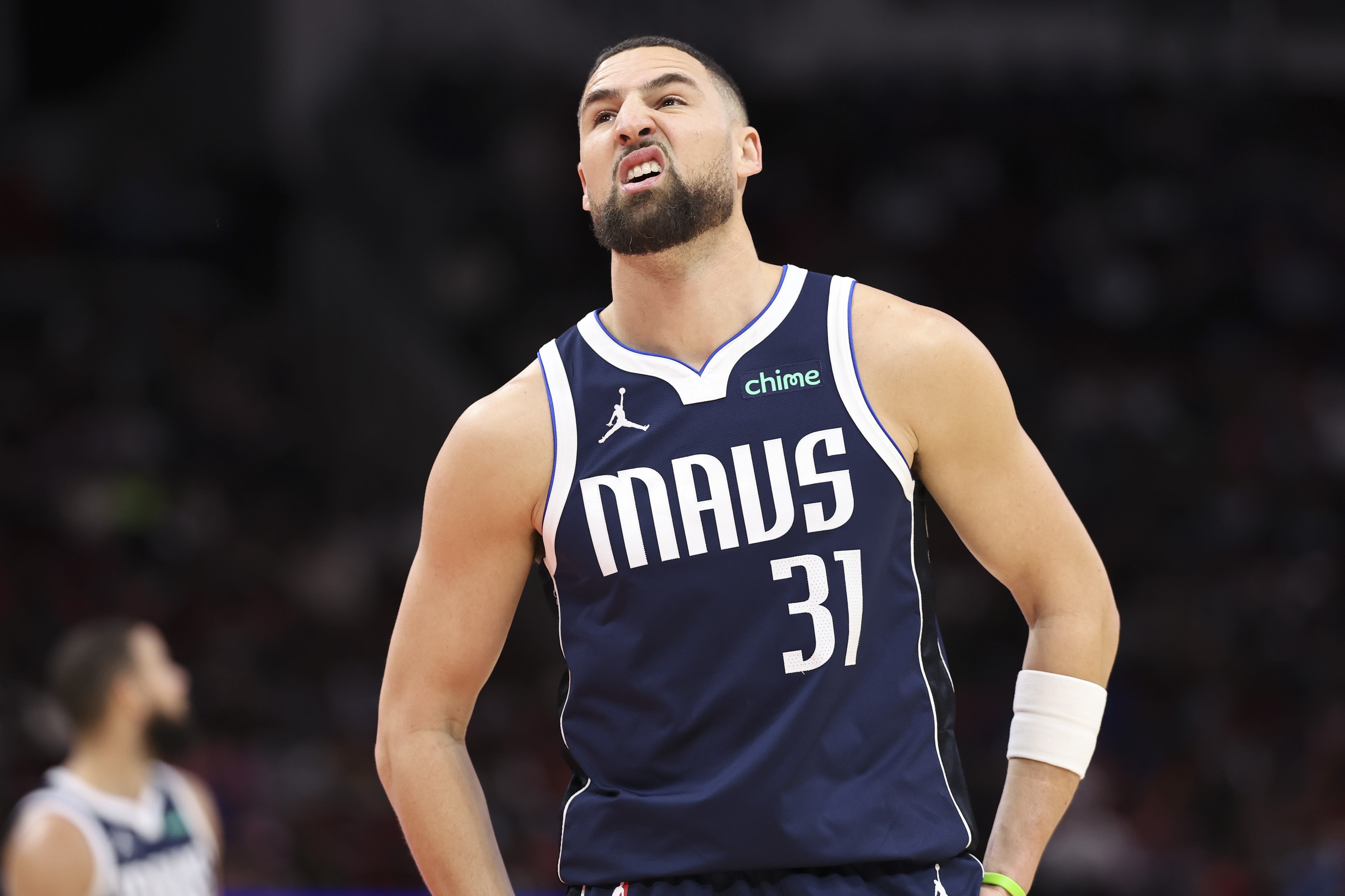 世界赛直播-佛光照不出来了！克莱替补16分钟手感冰凉11投仅3中&amp;三分5中0